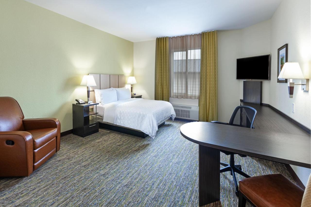 Candlewood Houston - Spring By Ihg Hotel