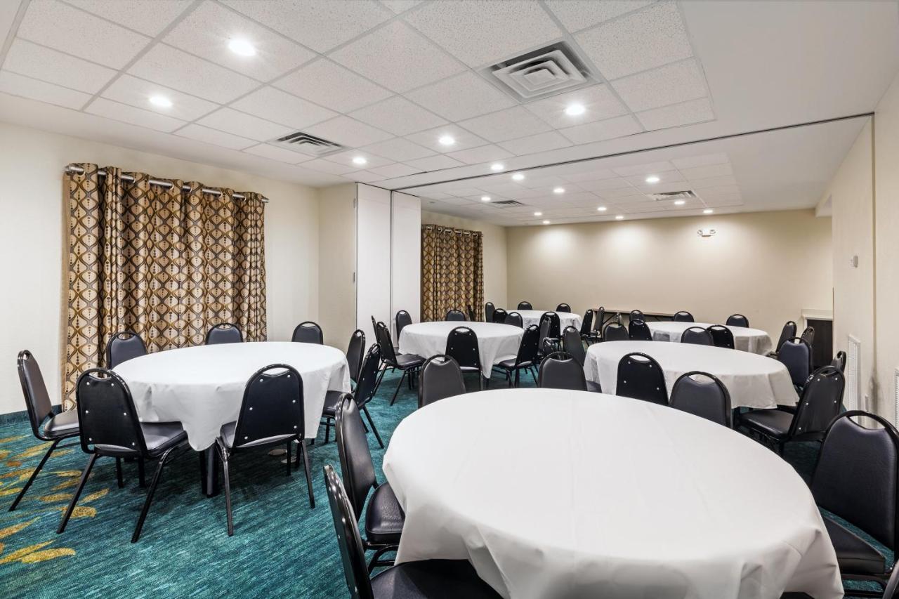 Hotel Candlewood Houston - Spring By Ihg
